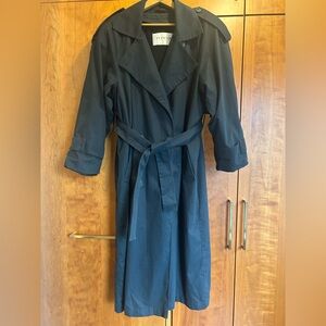 Towne by London Fog trench coat, women’s size 8 Petite